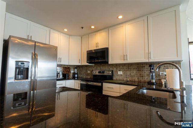 415 Newark Street 5A, Hoboken, NJ 07030