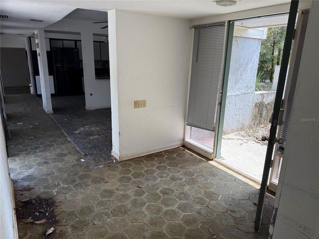 8802 NW 6TH PLACE, Gainesville, FL 32607