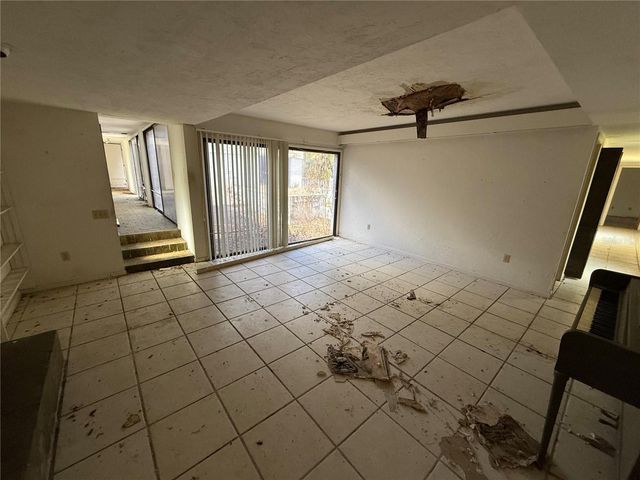 8802 NW 6TH PLACE, Gainesville, FL 32607