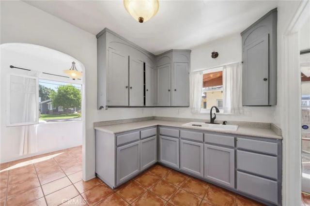 3209 Brockton Avenue, Riverside, CA 92501