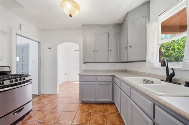 3209 Brockton Avenue, Riverside, CA 92501