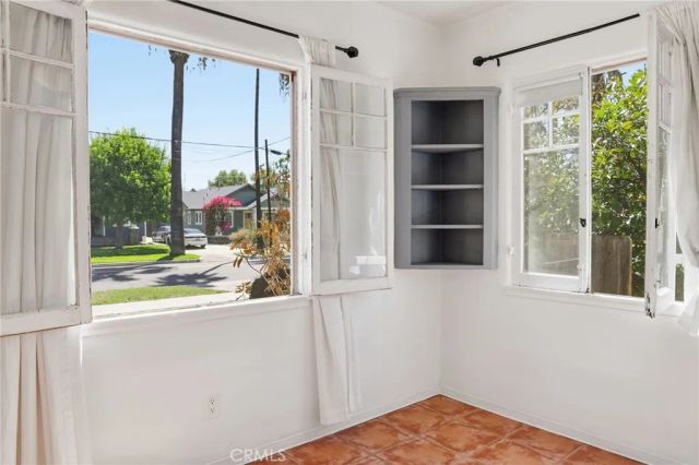 3209 Brockton Avenue, Riverside, CA 92501
