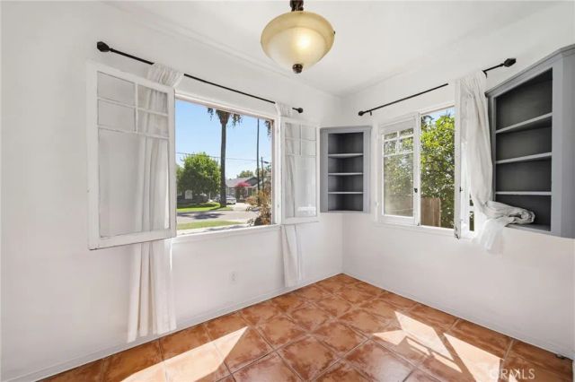 3209 Brockton Avenue, Riverside, CA 92501