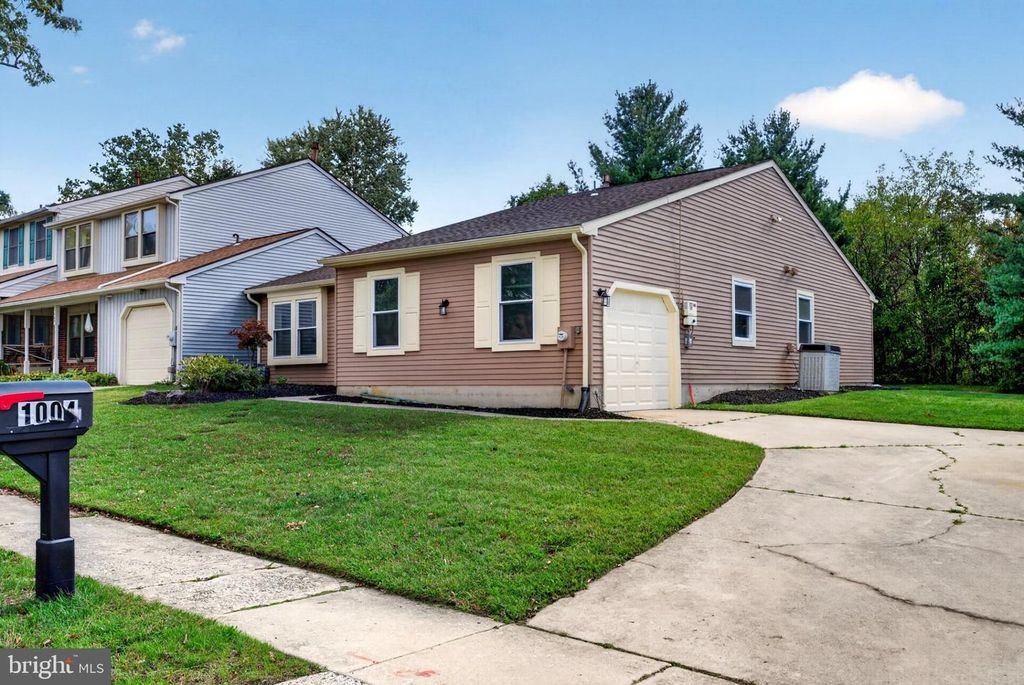 1004 JONATHAN LN, MARLTON, NJ 08053 — photo 2