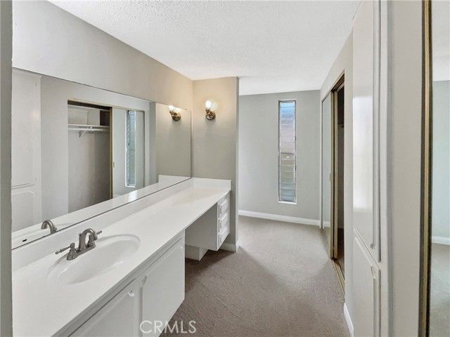 5540 Royal Hill, Riverside, CA 92506