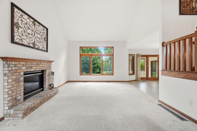 7223 Hunters Chase, Maumee, OH 43537