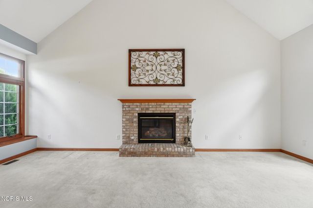7223 Hunters Chase, Maumee, OH 43537