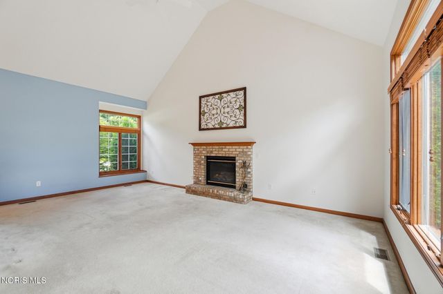 7223 Hunters Chase, Maumee, OH 43537