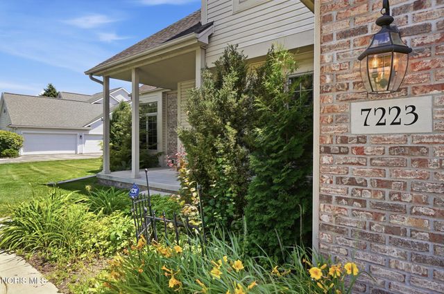 7223 Hunters Chase, Maumee, OH 43537
