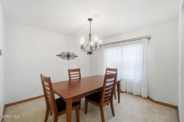 7223 Hunters Chase, Maumee, OH 43537