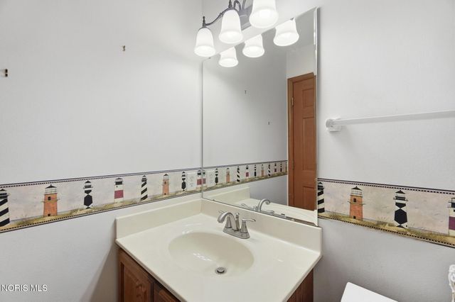 7223 Hunters Chase, Maumee, OH 43537