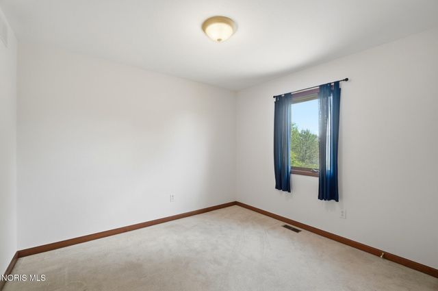7223 Hunters Chase, Maumee, OH 43537