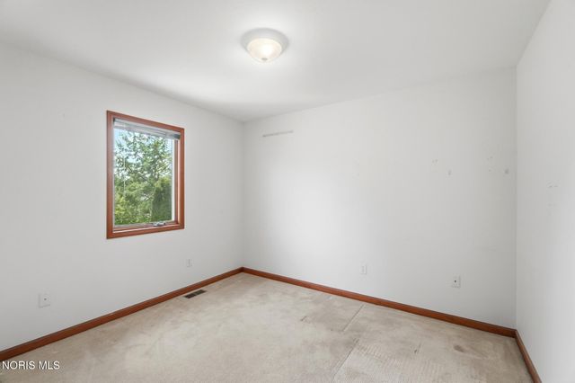 7223 Hunters Chase, Maumee, OH 43537