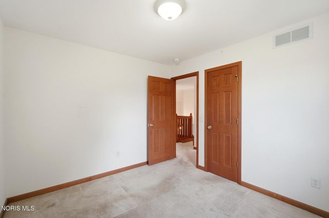 7223 Hunters Chase, Maumee, OH 43537