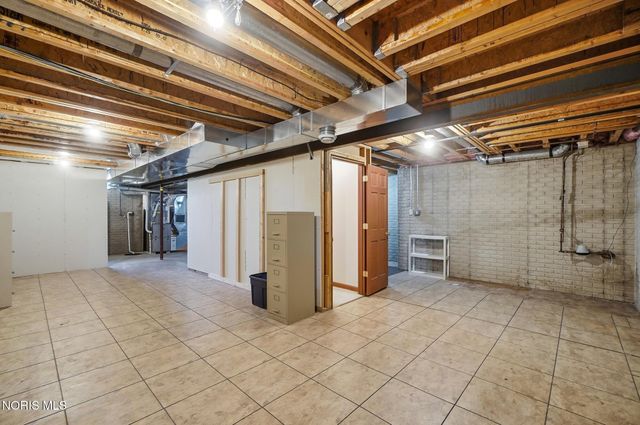 7223 Hunters Chase, Maumee, OH 43537