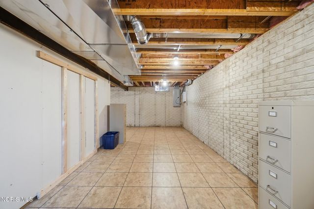 7223 Hunters Chase, Maumee, OH 43537