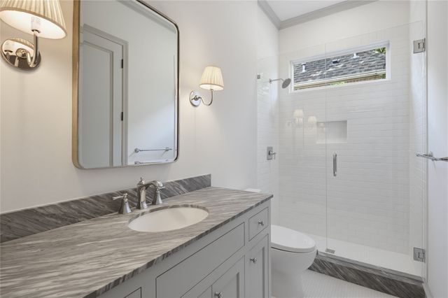 7842 Caruth Court, Dallas, TX 75225