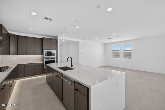 10245 E UNITY Avenue, Mesa, AZ 85212