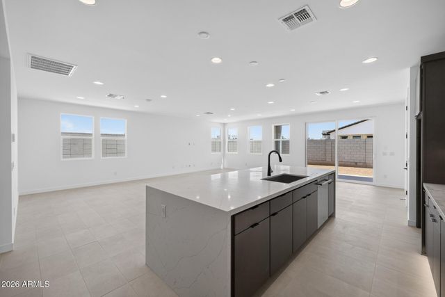 10245 E UNITY Avenue, Mesa, AZ 85212