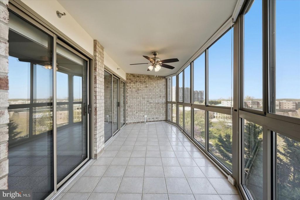Image 32 of property listing at 19385 CYPRESS RIDGE TER #514, Leesburg, VA 20176