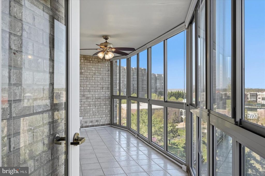 Image 33 of property listing at 19385 CYPRESS RIDGE TER #514, Leesburg, VA 20176