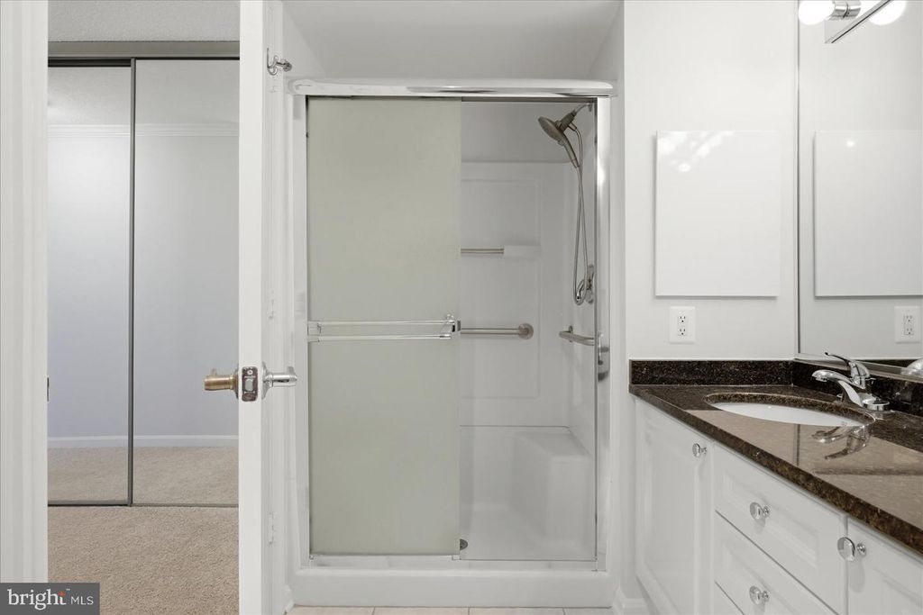 Image 41 of property listing at 19385 CYPRESS RIDGE TER #514, Leesburg, VA 20176