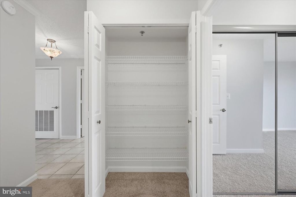 Image 45 of property listing at 19385 CYPRESS RIDGE TER #514, Leesburg, VA 20176