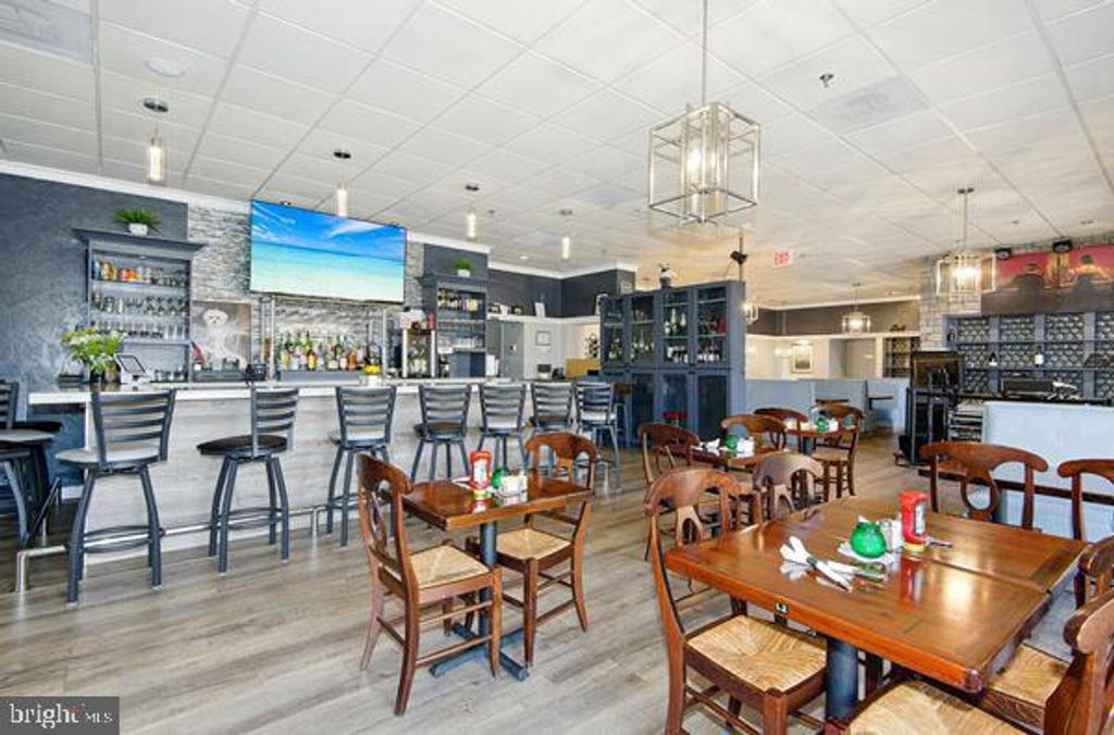 Image 72 of property listing at 19385 CYPRESS RIDGE TER #514, Leesburg, VA 20176