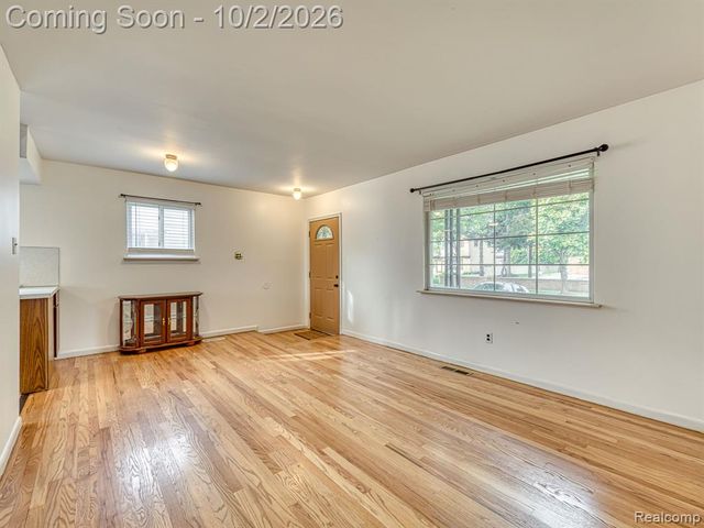7275 Katherine Street, Taylor, MI 48180