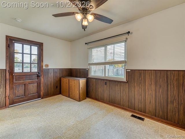 7275 Katherine Street, Taylor, MI 48180