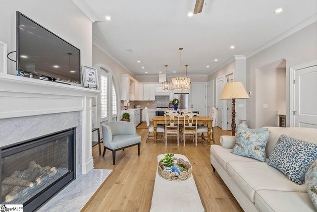 6 Dubose Drive, Greenville, SC 29615