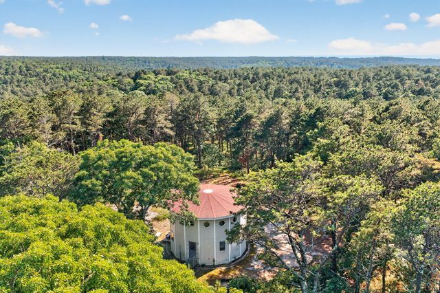 19 Old Bridge Road, Truro, MA 02666