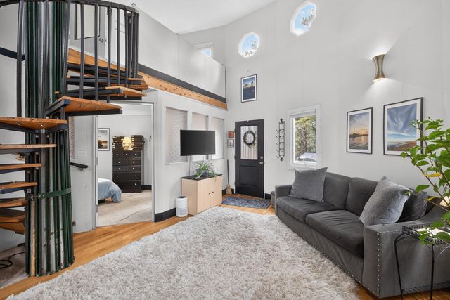19 Old Bridge Road, Truro, MA 02666