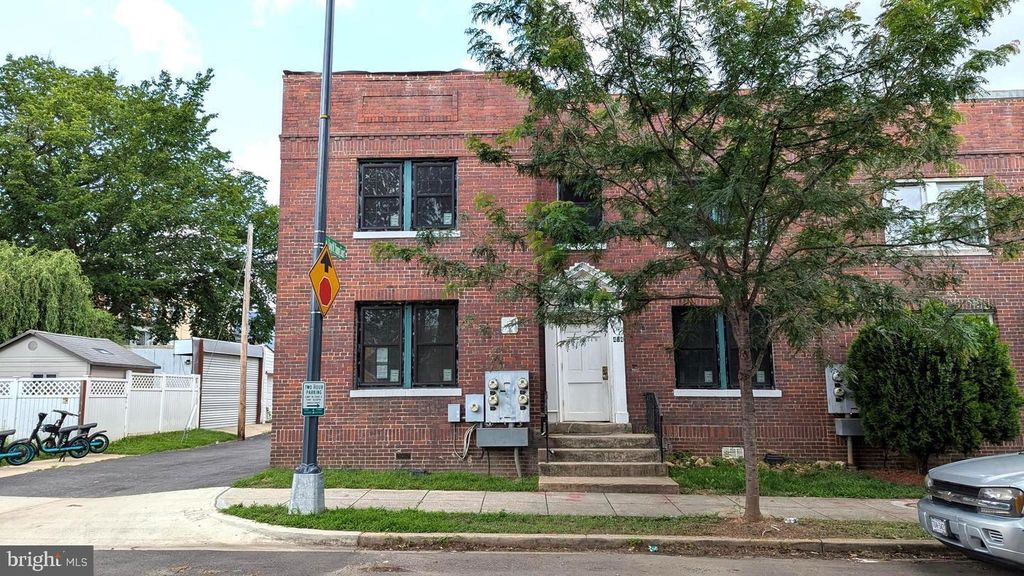 414 18TH ST NE, Washington, DC 20002