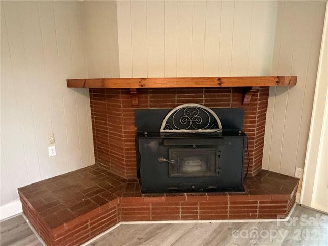 901 Ridgecrest Drive NE, Lenoir, NC 28645
