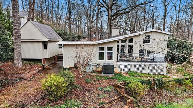 440 Bubbling Well Road, Matthews, NC 28105