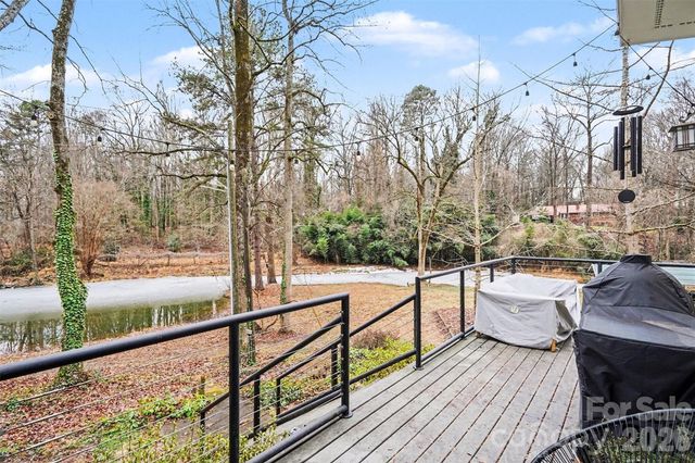 440 Bubbling Well Road, Matthews, NC 28105