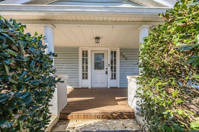 306 N Maple Street, Graham, NC 27253