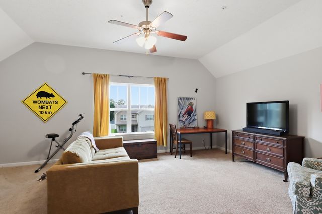 806 Silverhill Dr, Murfreesboro, TN 37129