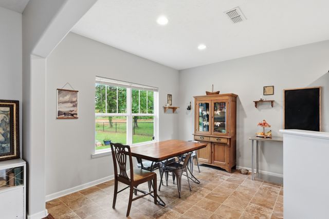 806 Silverhill Dr, Murfreesboro, TN 37129