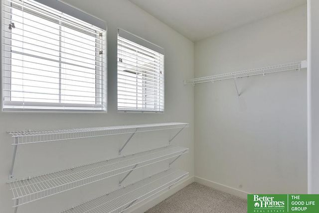 18827 Riviera Drive, Omaha, NE 68136