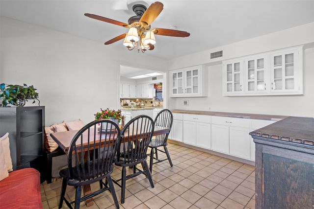 404 Laurel Trail N, Terrell, TX 75160
