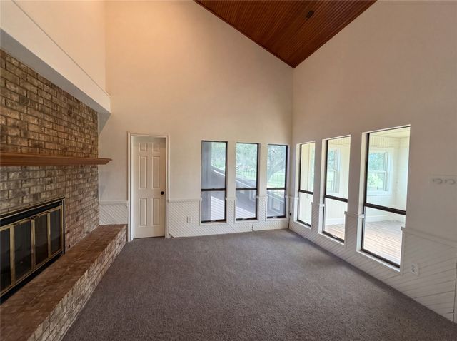 404 Laurel Trail N, Terrell, TX 75160