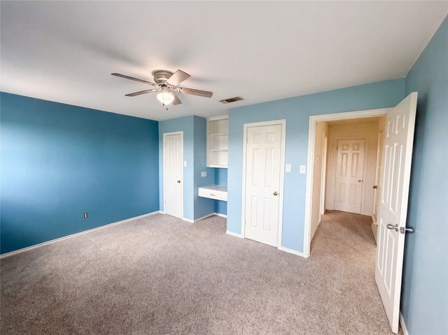 404 Laurel Trail N, Terrell, TX 75160