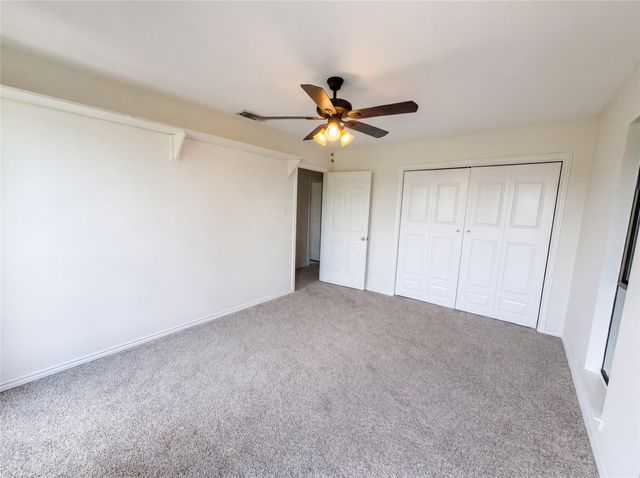 404 Laurel Trail N, Terrell, TX 75160