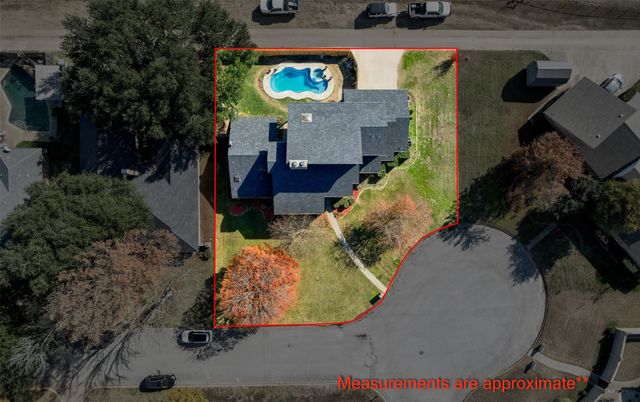404 Laurel Trail N, Terrell, TX 75160