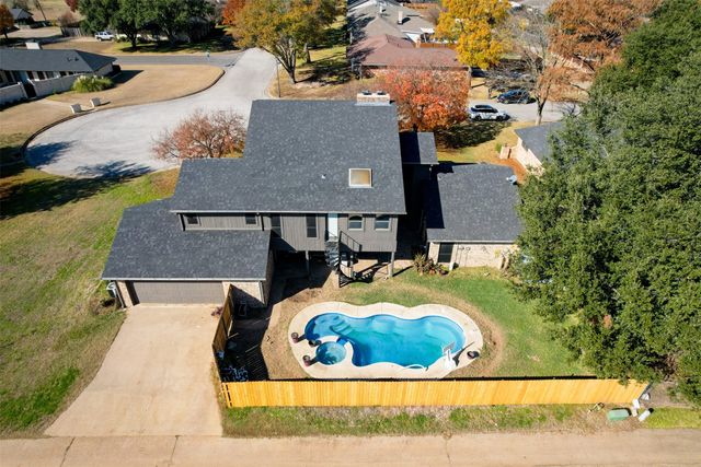 404 Laurel Trail N, Terrell, TX 75160