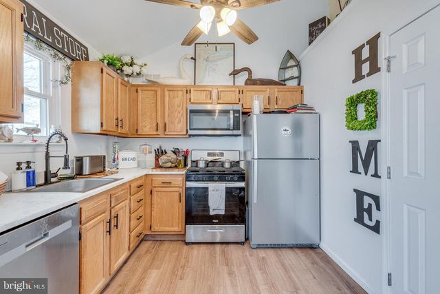 1030 CENTER ST, Tuckerton, NJ 08087