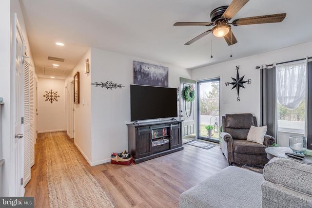 1030 CENTER ST, Tuckerton, NJ 08087