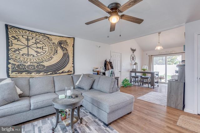 1030 CENTER ST, Tuckerton, NJ 08087